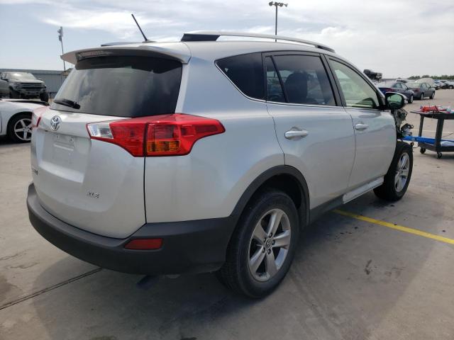 Photo 4 from auction – 2015 TOYOTA RAV4 XLE with VIN JTMWFREV6FJ034755