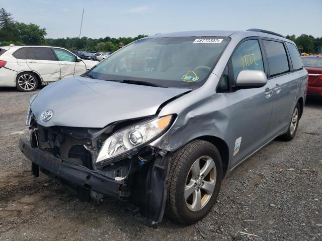 Photo 2 from auction – 2014 TOYOTA SIENNA LE with VIN 5TDKK3DC7ES437829