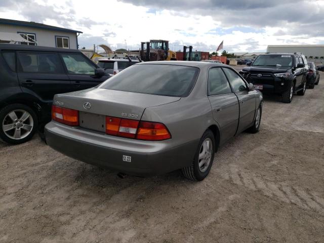 Photo 4 from auction – 1999 LEXUS ES 300 with VIN JT8BF28G6X0158419