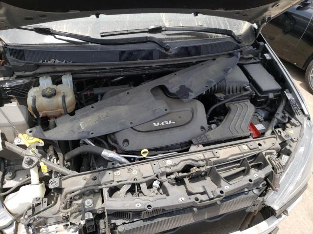 Photo 7 from auction – 2017 CHRYSLER PACIFICA L with VIN 2C4RC1GG7HR620367