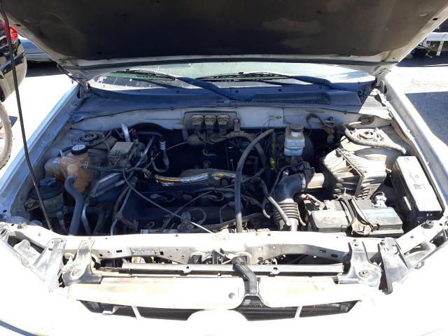 Photo 7 from auction – 2005 MAZDA TRIBUTE I with VIN 4F2YZ02Z85KM61866