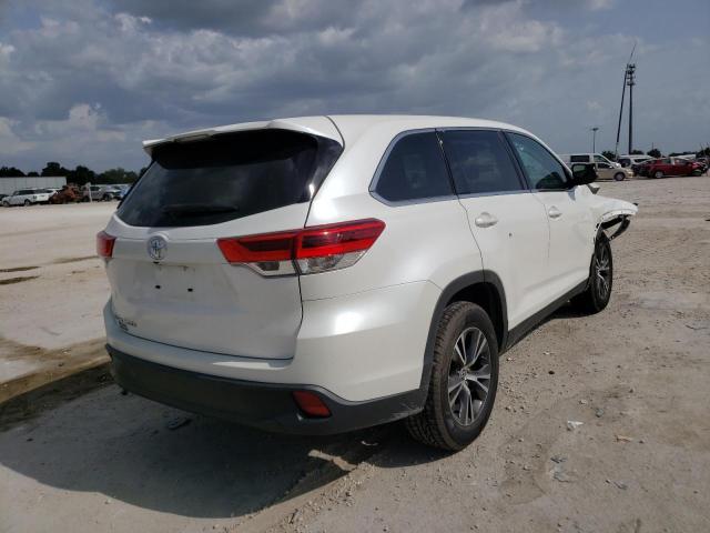 Photo 4 from auction – 2019 TOYOTA HIGHLANDER with VIN 5TDZARFH9KS055102