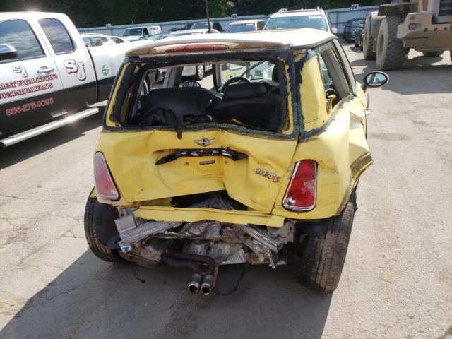 Photo 9 from auction – 2005 MINI COOPER S with VIN WMWRE33415TD95305