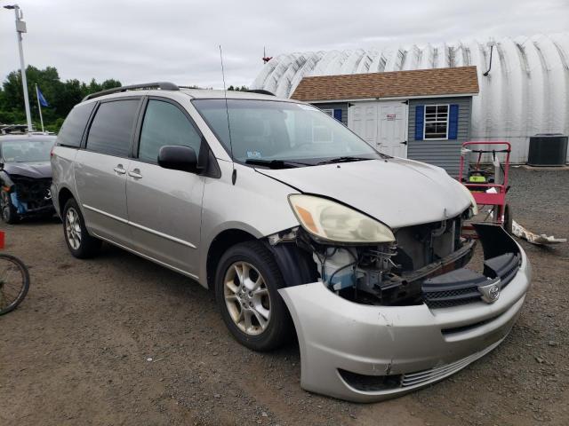 TOYOTA SIENNA LE 2004 with VIN 5TDBA23C14S025645 - Photo from auction
