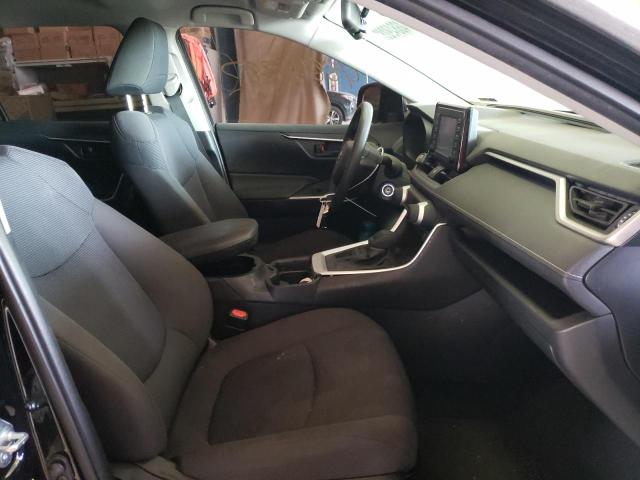Photo 5 from auction – 2019 TOYOTA RAV4 LE with VIN JTMF1RFV6KJ010771