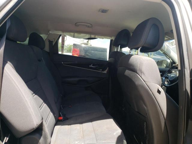 Photo 6 from auction – 2016 KIA SORENTO LX with VIN 5XYPG4A36GG034376
