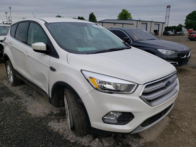 Photo 1 from auction – 2017 FORD ESCAPE SE with VIN 1FMCU9GD3HUB85434