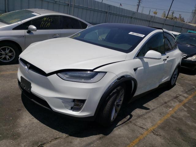 Photo 2 from auction – 2018 TESLA MODEL X with VIN 5YJXCAE25JF102368