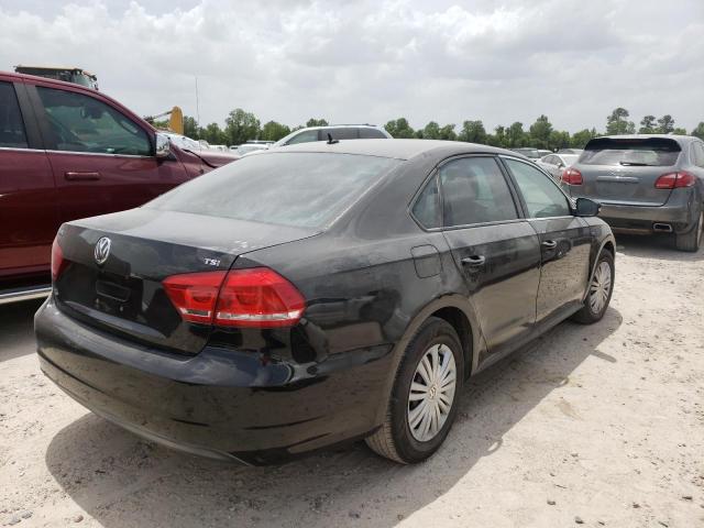 Photo 4 from auction – 2014 VOLKSWAGEN PASSAT S with VIN 1VWAS7A33EC095883