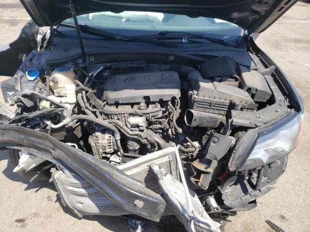 Photo 7 from auction – 2014 VOLKSWAGEN PASSAT S with VIN 1VWAT7A32EC080403