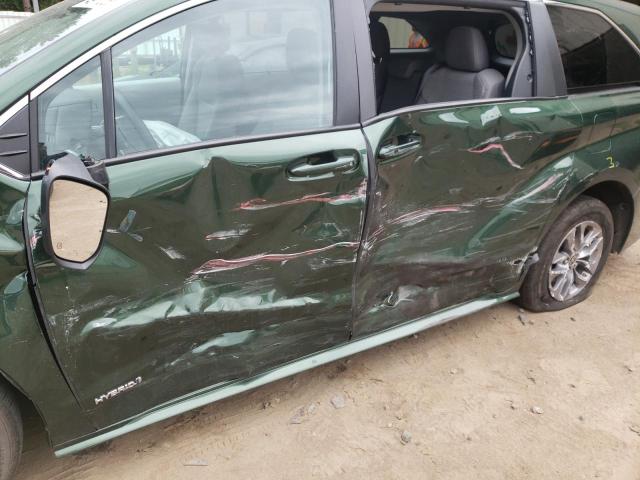 Photo 9 from auction – 2021 TOYOTA SIENNA LE with VIN 5TDKSKFC4MS019878