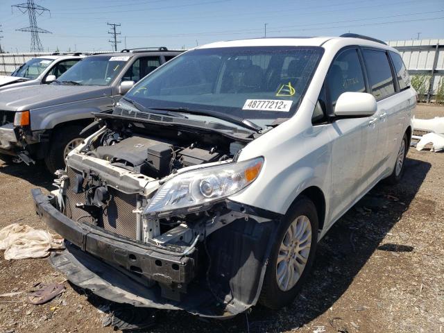 Photo 2 from auction – 2015 TOYOTA SIENNA XLE with VIN 5TDYK3DC6FS536914