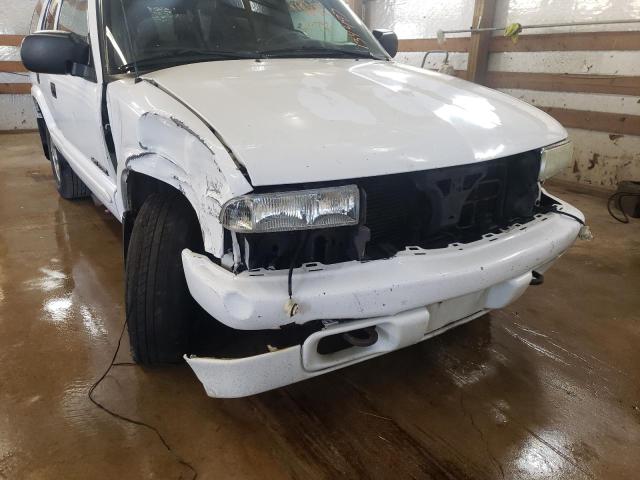 Photo 9 from auction – 2003 CHEVROLET BLAZER with VIN 1GNDT13X23K134497