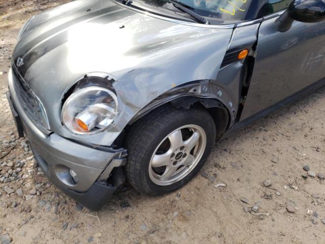 Photo 9 from auction – 2010 MINI COOPER CLU with VIN WMWML3C57ATX50977