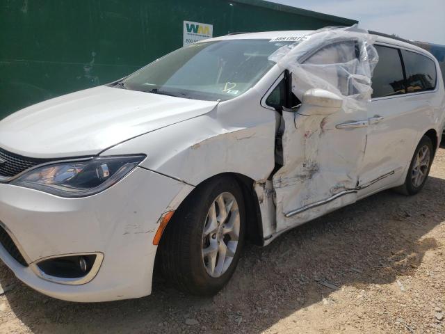 Photo 10 from auction – 2017 CHRYSLER PACIFICA T with VIN 2C4RC1BG9HR676205