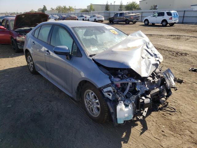 TOYOTA COROLLA LE 2022 with VIN JTDEAMDE5NJ051530 - Photo from auction