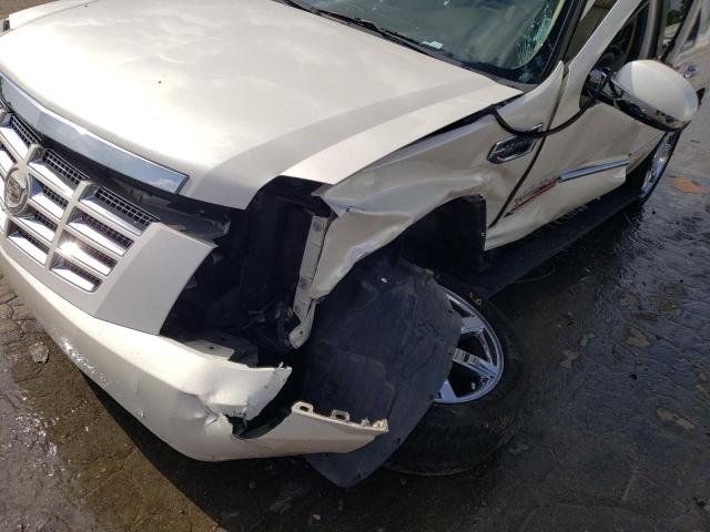 Photo 9 from auction – 2010 CADILLAC ESCALADE H with VIN 1GYUKEEJ7AR245881