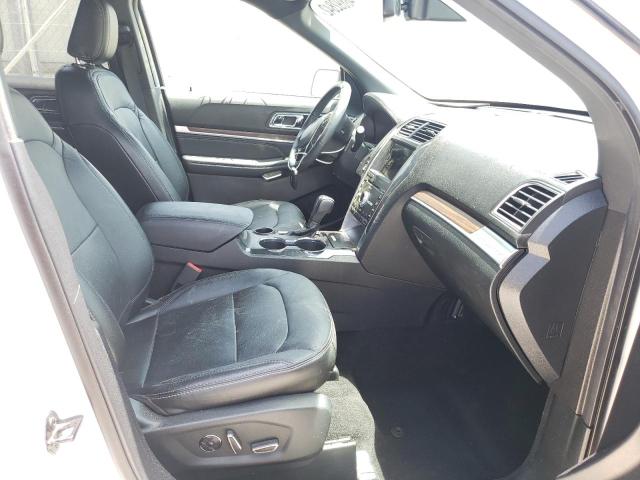 Photo 5 from auction – 2018 FORD EXPLORER L with VIN 1FM5K7F88JGC62245