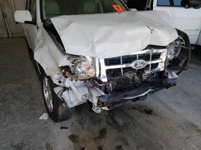 Photo 9 from auction – 2011 FORD ESCAPE LIM with VIN 1FMCU9EG7BKB51013