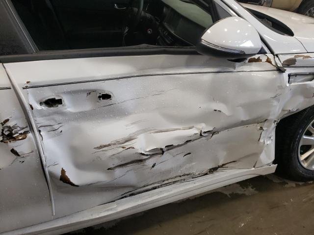 Photo 9 from auction – 2018 KIA OPTIMA LX with VIN 5XXGT4L30JG218068