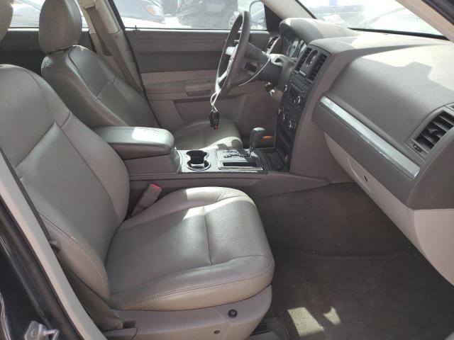 Photo 5 from auction – 2008 CHRYSLER 300 LX with VIN 2C3LA43RX8H220351