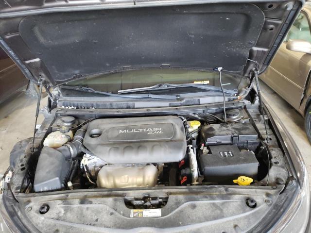 Photo 7 from auction – 2015 CHRYSLER 200 LIMITE with VIN 1C3CCCAB5FN685330