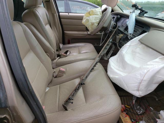 Photo 5 from auction – 2004 FORD CROWN VICT with VIN 2FAFP74W84X184260