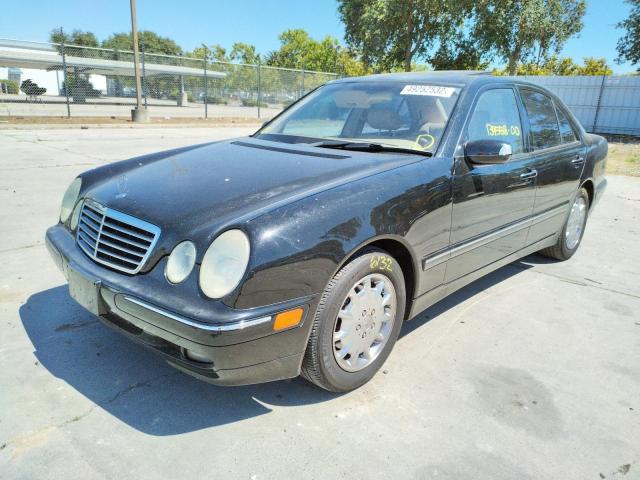 Photo 2 from auction – 2000 MERCEDES-BENZ E 320 with VIN WDBJF65J3YB104973