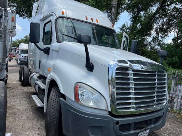 FREIGHTLINER CASCADIA 1 2014 with VIN 3AKJGLDR8ESFK9759 - Photo from auction