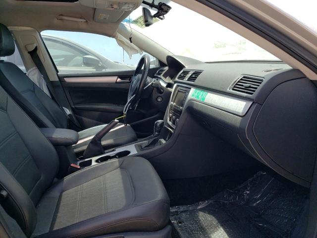 Photo 5 from auction – 2013 VOLKSWAGEN PASSAT SE with VIN 1VWBP7A37DC080646