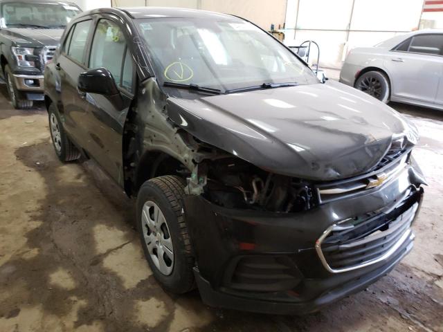 CHEVROLET TRAX LS 2017 with VIN 3GNCJKSBXHL184955 - Photo from auction