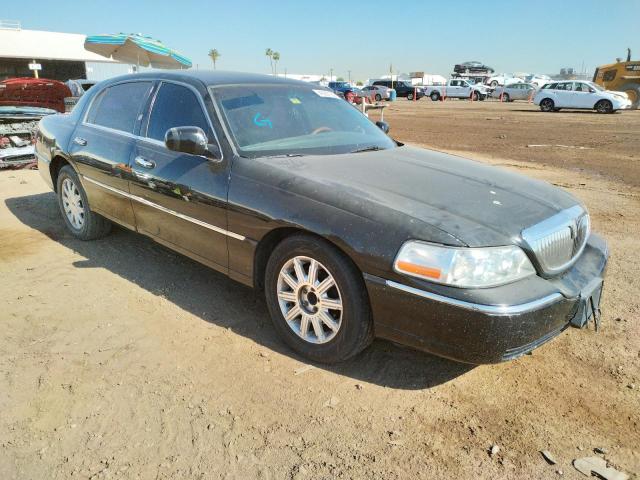 LINCOLN TOWN CAR S 2011 with VIN 2LNBL8CV4BX764200 - Photo from auction