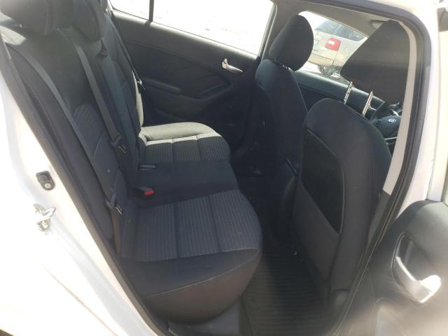 Photo 6 from auction – 2017 KIA FORTE LX with VIN 3KPFL4A76HE013682