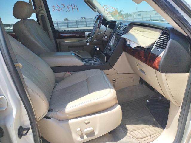 Photo 5 from auction – 2005 LINCOLN NAVIGATOR with VIN 5LMFU28545LJ19923