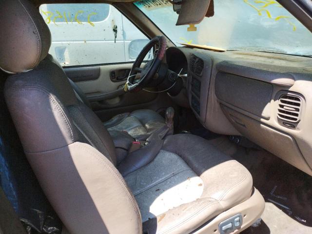 Photo 5 from auction – 2001 CHEVROLET BLAZER with VIN 1GNDT13W912154623