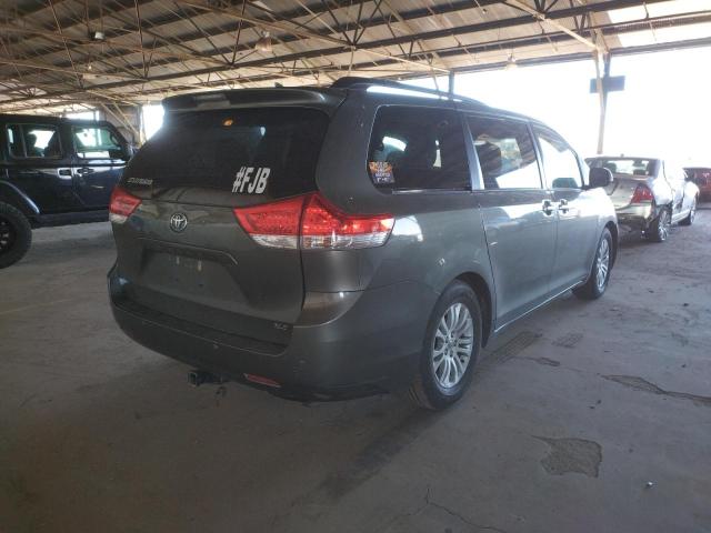 Photo 4 from auction – 2011 TOYOTA SIENNA XLE with VIN 5TDYK3DC1BS103365
