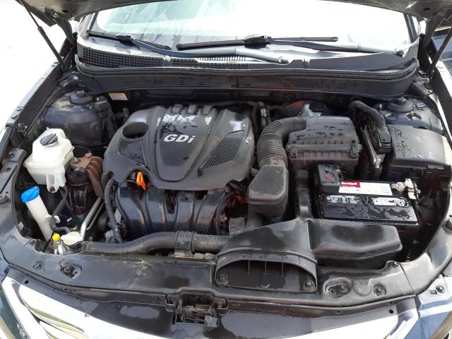 Photo 7 from auction – 2011 HYUNDAI SONATA SE with VIN 5NPEC4AC5BH170891