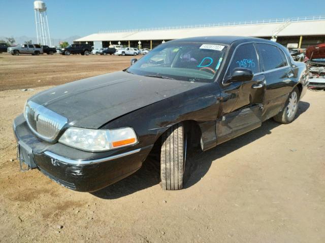 Photo 2 from auction – 2011 LINCOLN TOWN CAR S with VIN 2LNBL8CV4BX764200