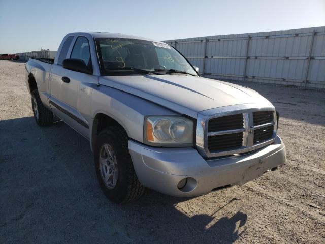 DODGE DAKOTA SLT 2007 with VIN 1D7HW42K67S215782 - Photo from auction
