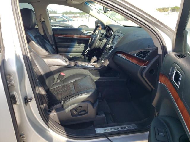 Photo 5 from auction – 2010 LINCOLN MKT with VIN 2LMHJ5FR1ABJ10042
