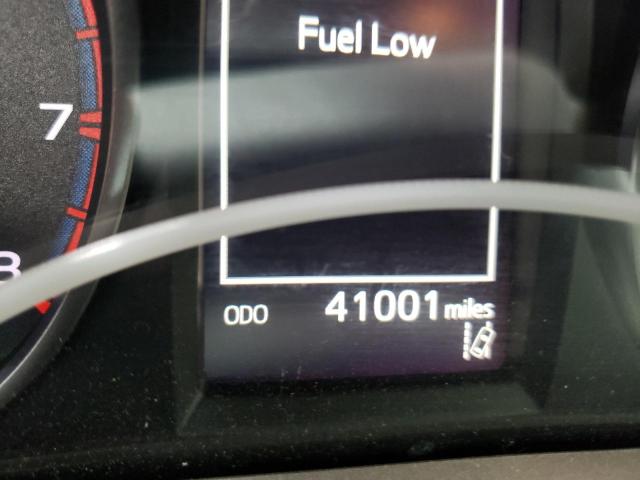 Photo 8 from auction – 2018 TOYOTA RAV4 LE with VIN JTMBFREV3JJ219577