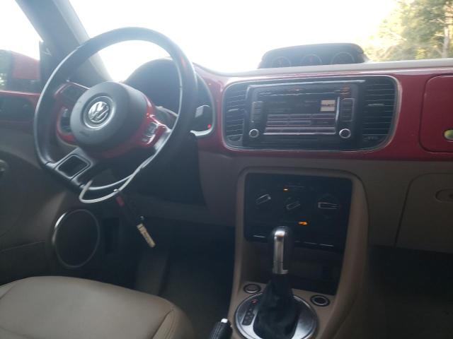 Photo 9 from auction – 2014 VOLKSWAGEN BEETLE with VIN 3VW5L7AT3EM800114