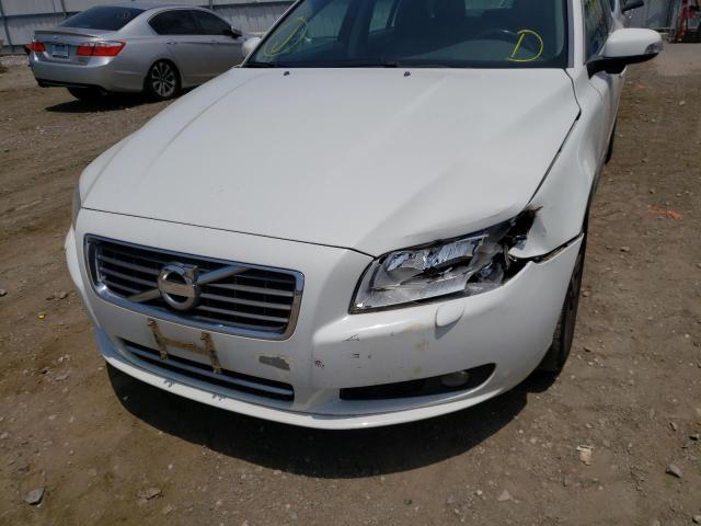 Photo 9 from auction – 2010 VOLVO S80 3.2 with VIN YV1960AS6A1121174