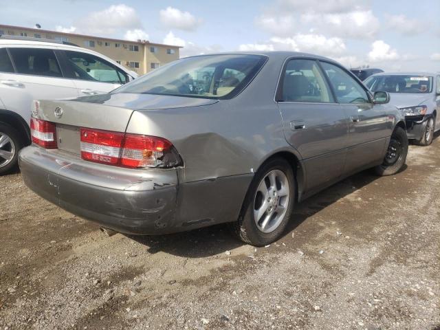 Photo 4 from auction – 2000 LEXUS ES 300 with VIN JT8BF28G4Y0246886