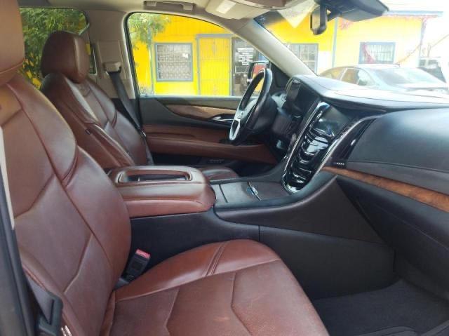 Photo 5 from auction – 2015 CADILLAC ESCALADE P with VIN 1GYS3NKJ0FR590640