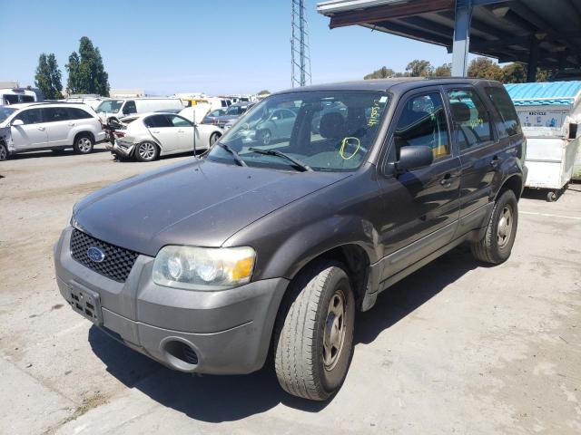Photo 2 from auction – 2005 FORD ESCAPE XLS with VIN 1FMYU02Z55KD13233