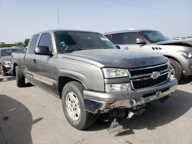 CHEVROLET SILVERADO 2006 with VIN 1GCEC19Z86Z256878 - Photo from auction