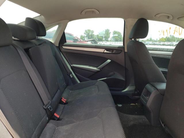 Photo 6 from auction – 2015 VOLKSWAGEN PASSAT S with VIN 1VWAT7A3XFC077833