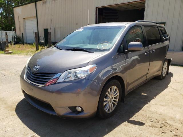 Photo 2 from auction – 2014 TOYOTA SIENNA XLE with VIN 5TDYK3DC0ES418405