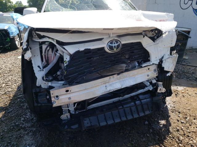 Photo 9 from auction – 2020 TOYOTA RAV4 LE with VIN JTMG1RFV2LD064055